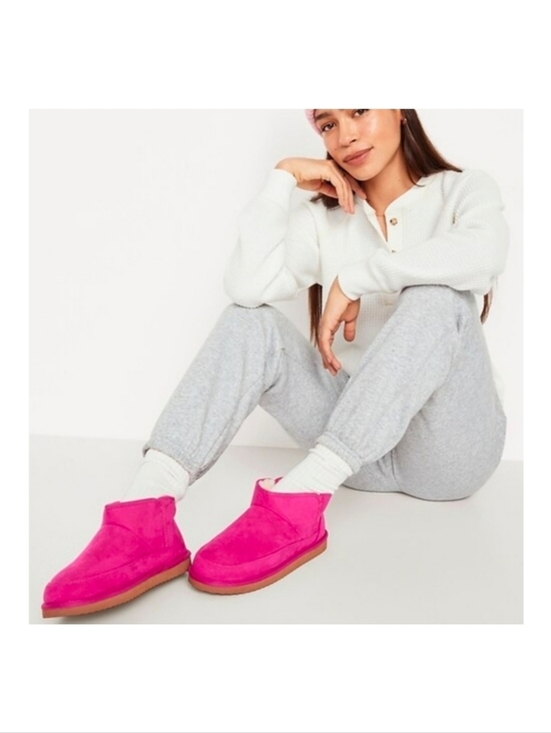 Old Navy Shoes - Old Navy Faux Suede Bootie Slippers